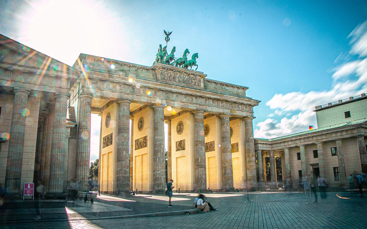 <a href="/projects-ar/discover-germany-ar/1367">اكتشف ألمانيا</a>
